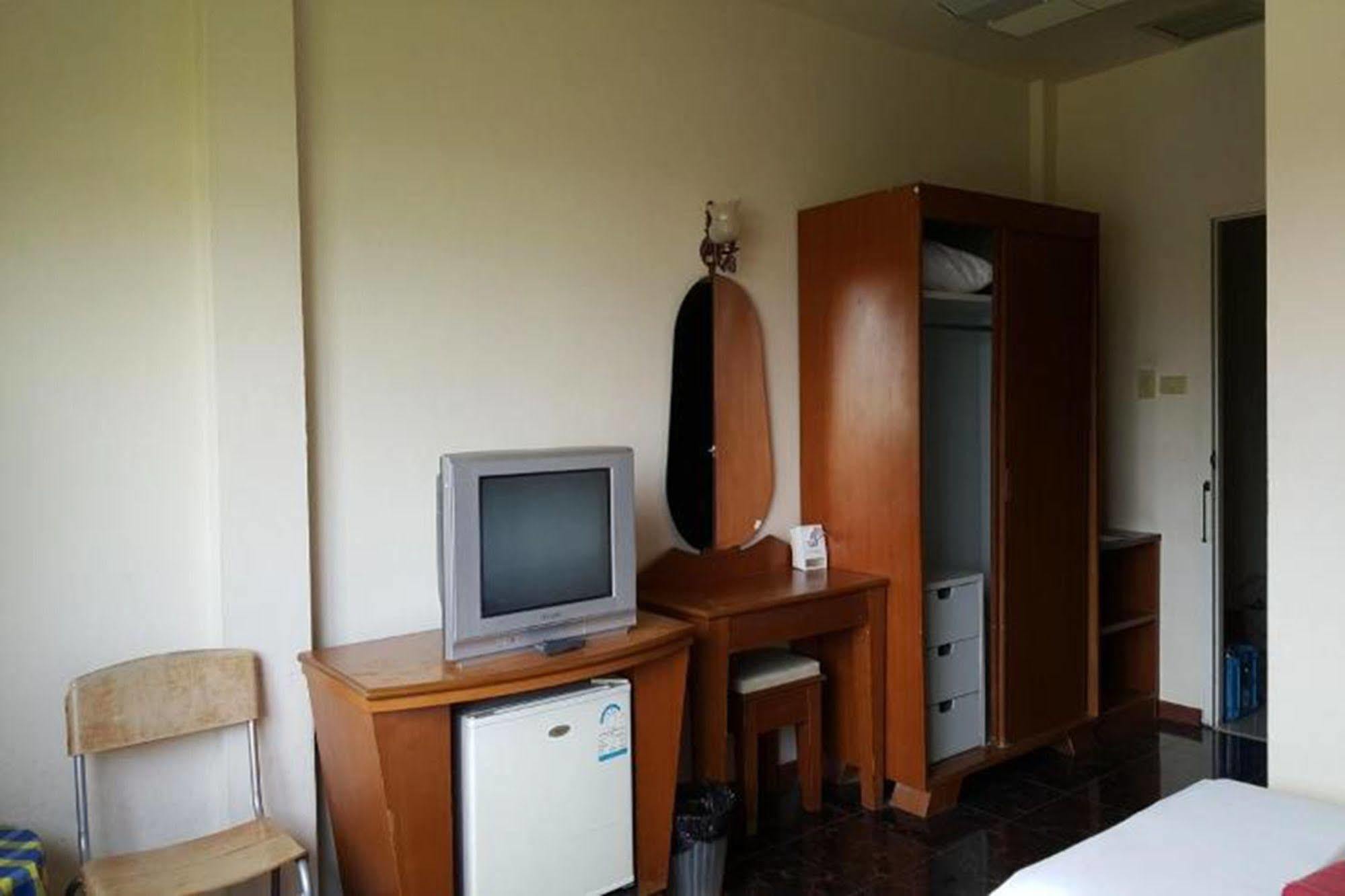Krabi Loma Hotel Екстериор снимка